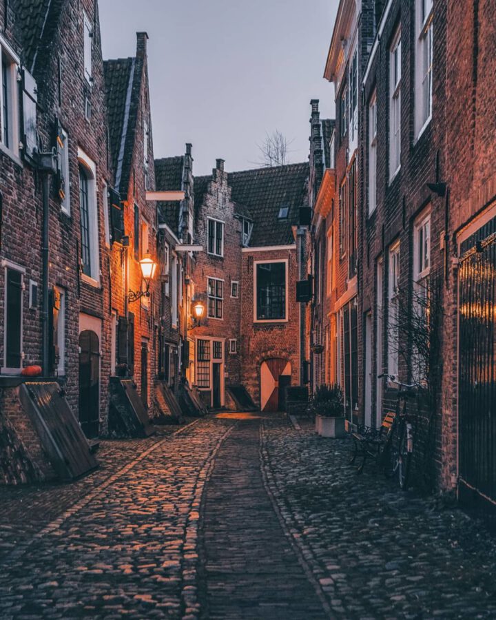 cosy-old-cobble-stone-street-zeeland-netherlands-at-night
