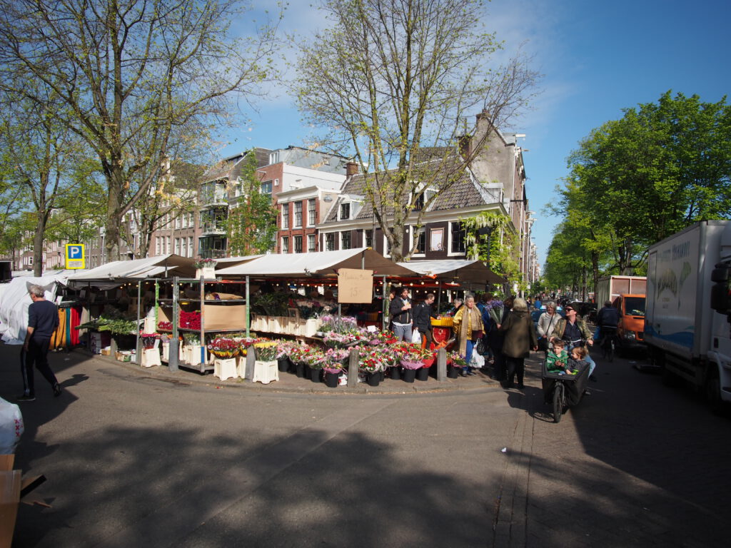 picture-of-flower-and-clothing-stalls-at-Noordermarkt-Amsterdam