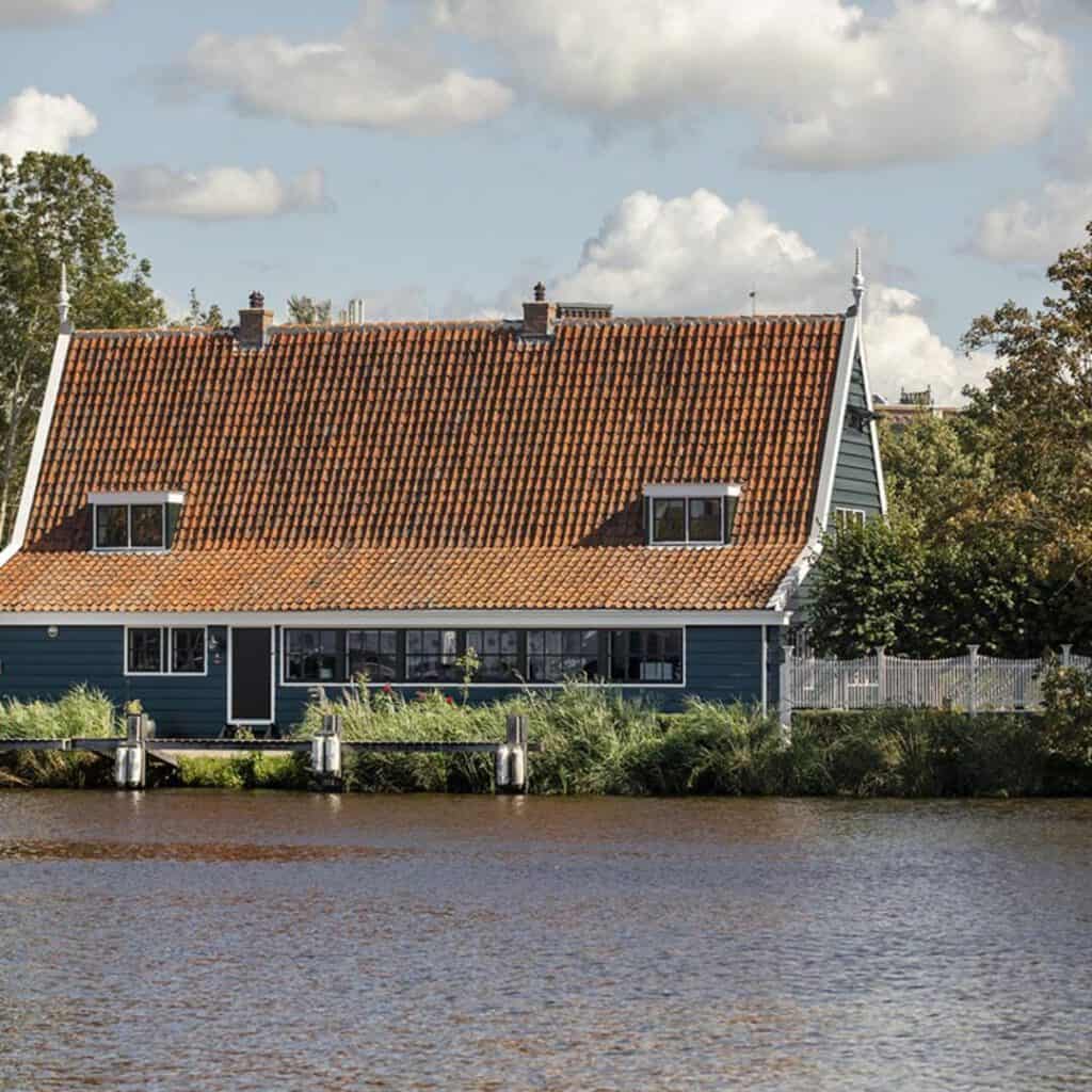 Photo-of-bed-and-breakfast-saenliefde-wormerveer-zaan-curve