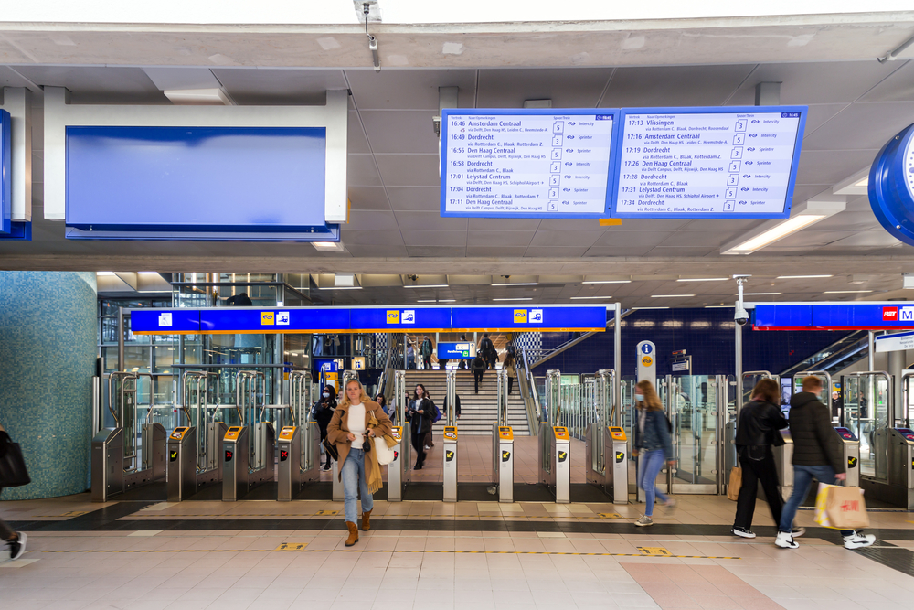 Schiedam-train-station-with-schedule-board