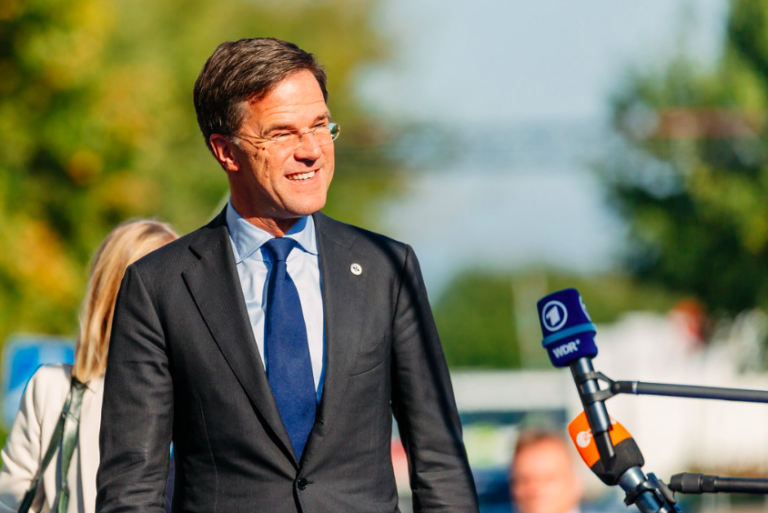 Johnson wins big in the UK: Rutte pleased with clarity on Brexit