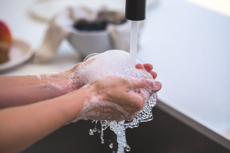 Hands up: only 50 percent of Dutchies wash their hands after using the toilet