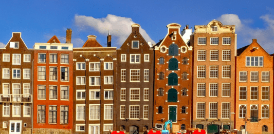 pros and cons of moving to the Netherlands