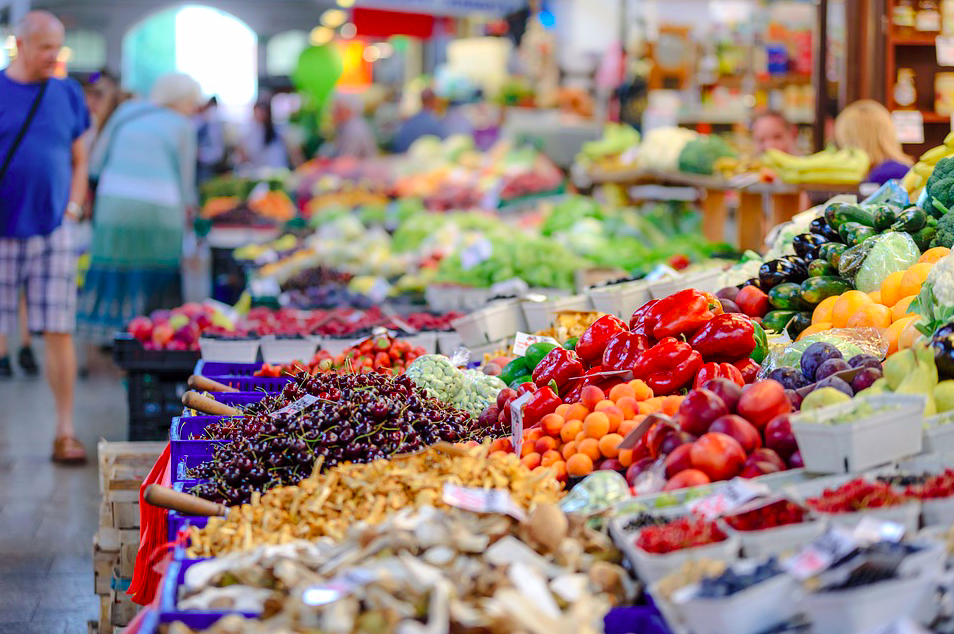 photo-of-vegetables-and-fruits-at-market-stall-Netherlands
