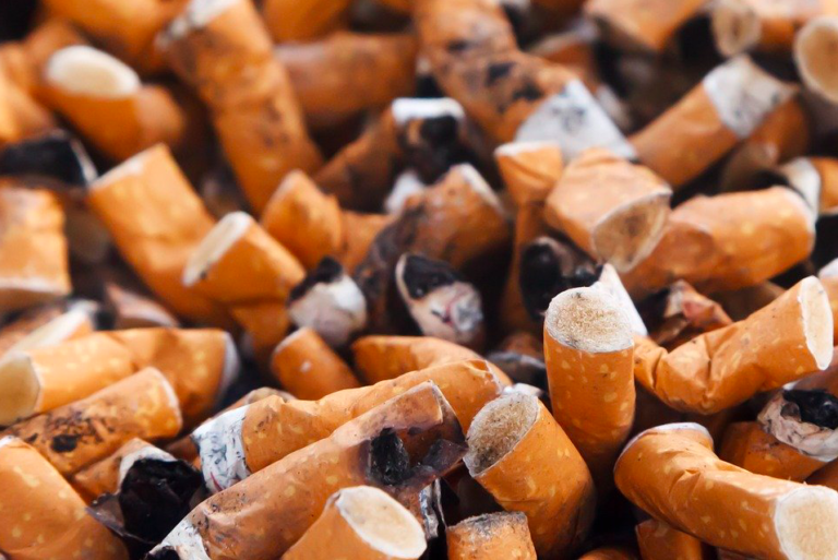 NS and ProRail to ban smoking at stations from October 2020