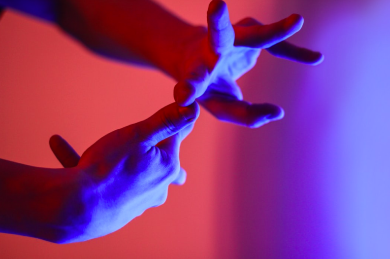 Sign language in the Netherlands: high time for proper recognition