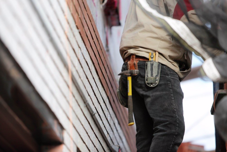 Construction workers will lose 40,000 jobs over next two years due to the coronacrisis