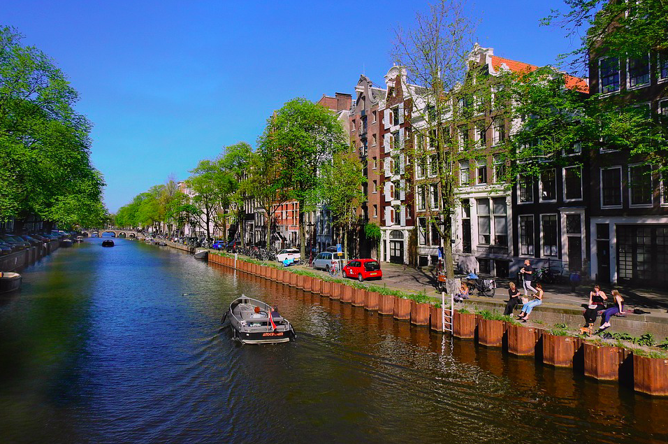 photo-of-canal-in-the-netherlands