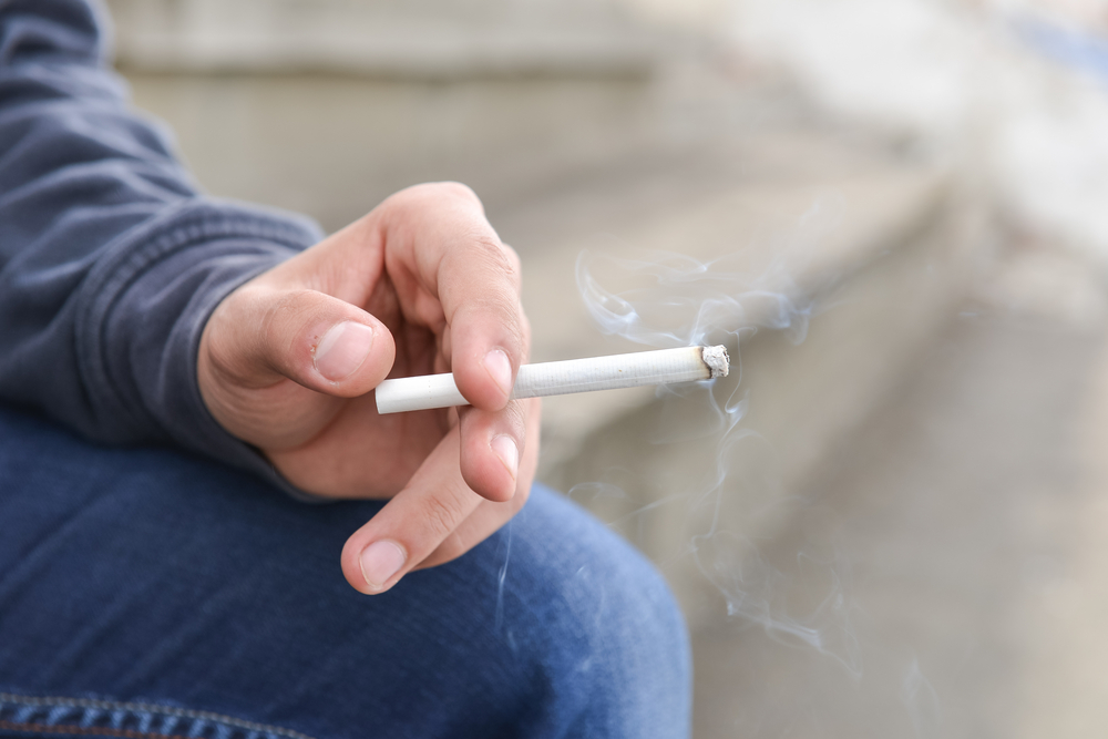 Smoking-tobacco-cigarette-in-the-Netherlands