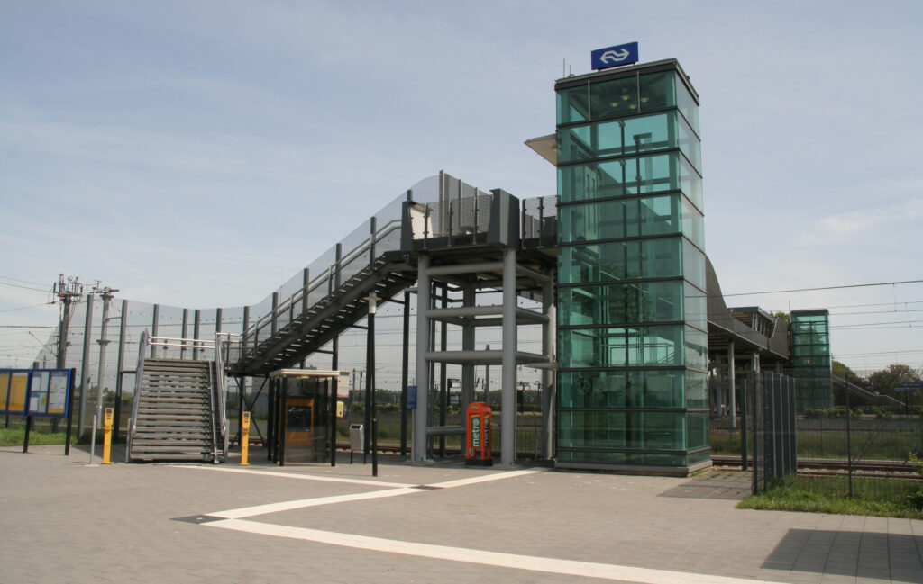 photo-of-Station-Lage-Zwaluwe-lowest-rated-station-netherlands