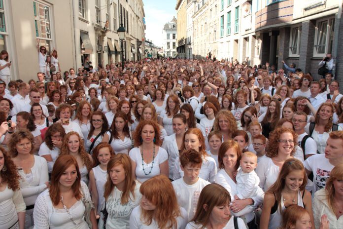 Street-in-the-Netherlands-crowded-with-redheads