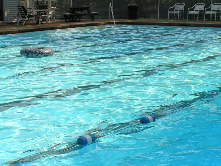Dutch swimming pools trump up the bleach levels