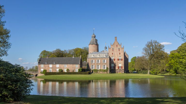 Here are the happiest (and saddest) places to live in the Netherlands