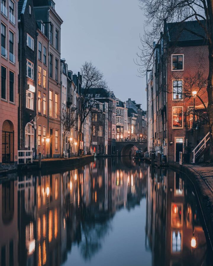 dutch-canal-utrecht-night-fall