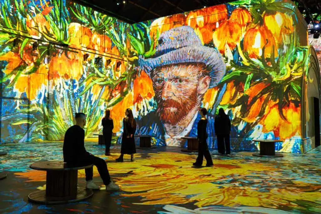 photo-of-van-gogh-exhibition-at-fabrique-des-lumieres