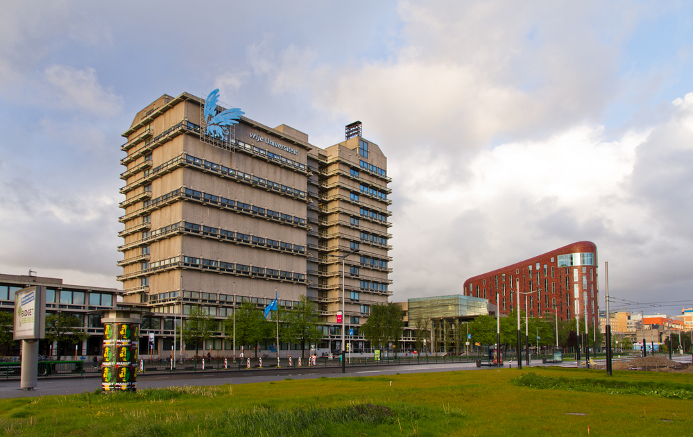 Image-of-building-of-the-vrije-universiteit-in-amsterdam