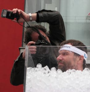 Wim Hof in ice bath