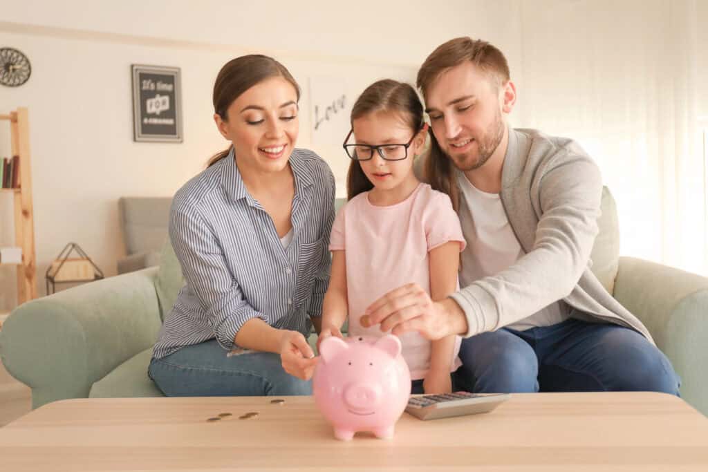 photo-of-young-family-with-daughter-in-the-netherlands-using-ing-for-banking