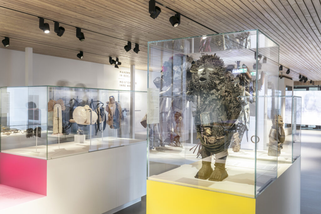 african-artifacts-on-display-an-afrika-museum-in-nijmegen-netherlands