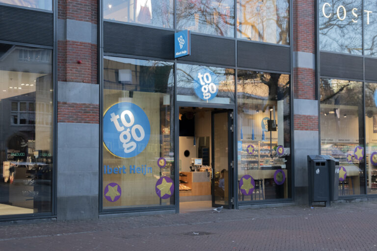 You’ll now be charged extra for that plastic packaging at your fave Dutch stores