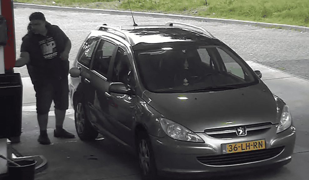 photo-of-omar-almahad-grey-peugot-from-security-camera-at-gas-station