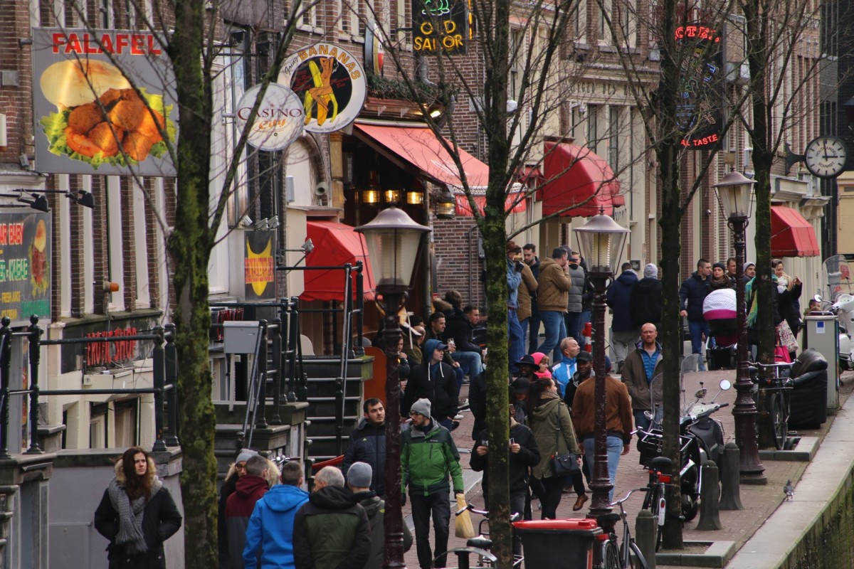 red light district in amsterdam in the day