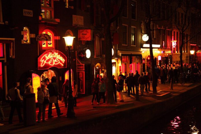 Photo-of-red-light-district-Amsterdam