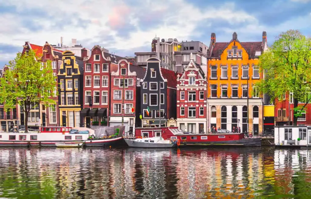 Amsterdã-na-primavera-em-abril