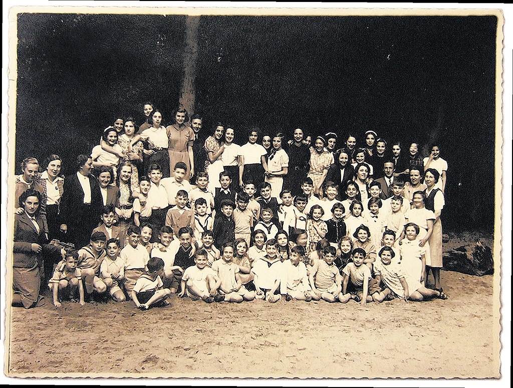 old-photo-amsterdam-orphanage-with-jewish-children-saved-from-nazi-germany