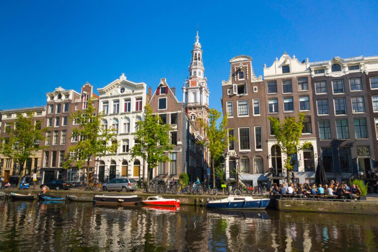 Hoera! The Netherlands will be mostly dry and sunny this week