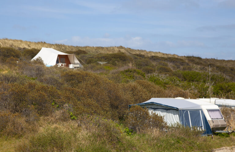 photo-tents-pitched-in-the-dunes-of-dutch-natural-campsite