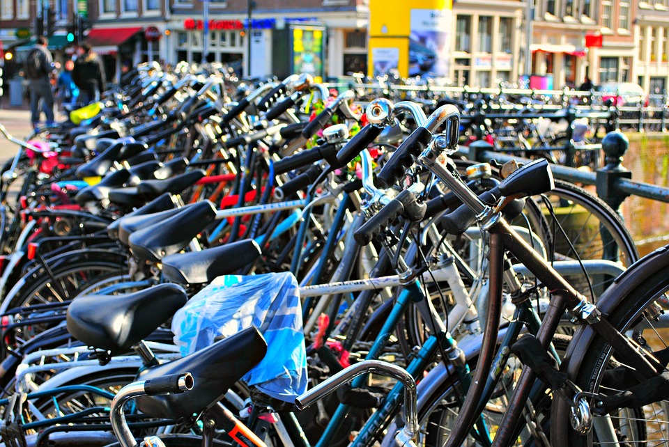 Moving to The Hague: bike at a station