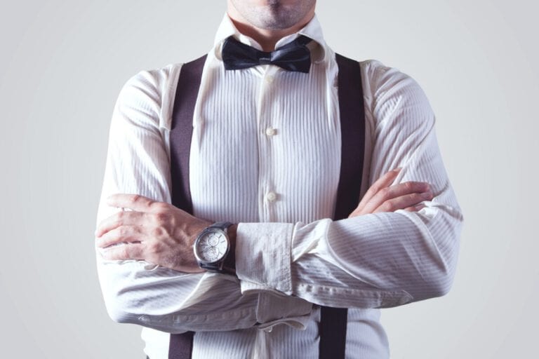 Businessman-wearing-bow-tie-and-crossing-his-arms