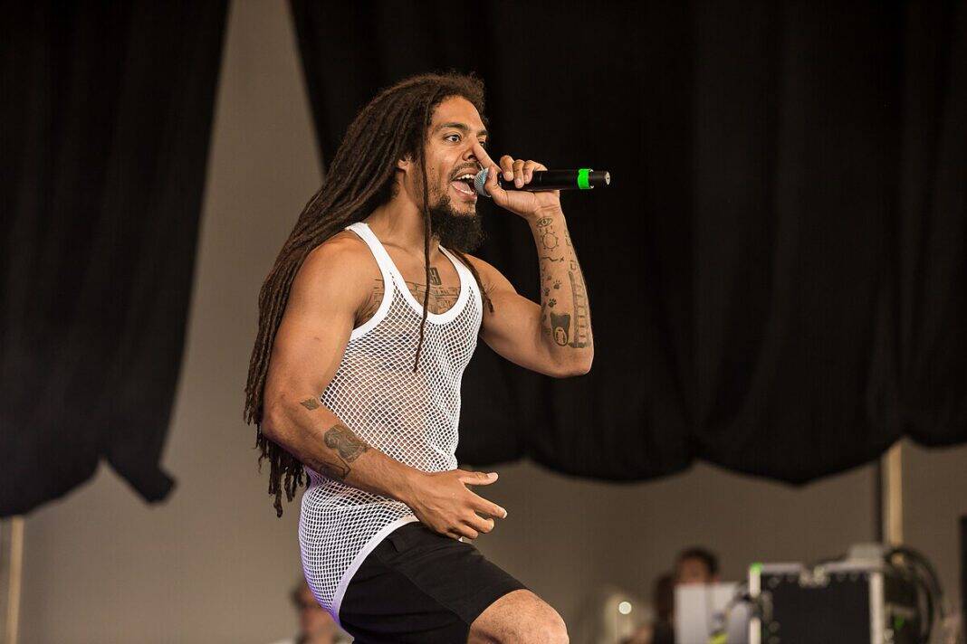 british-punk-rap-duo-bob-vylan-performing