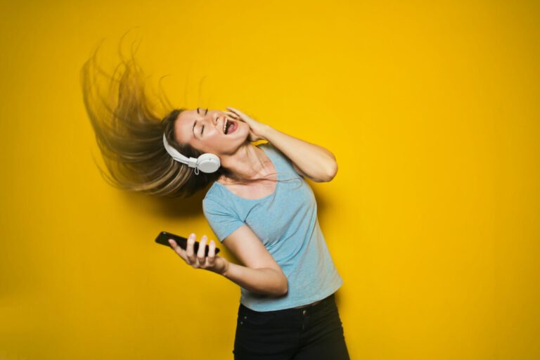 11 Dutch songs to learn the language (and culture!) 
