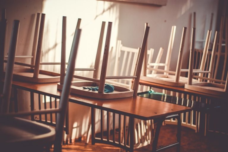 Last bell: lack of teachers forces Amsterdam school to permanently close doors