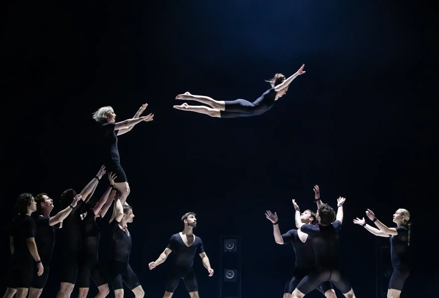 photo of circus artists at delamar in amsterdam