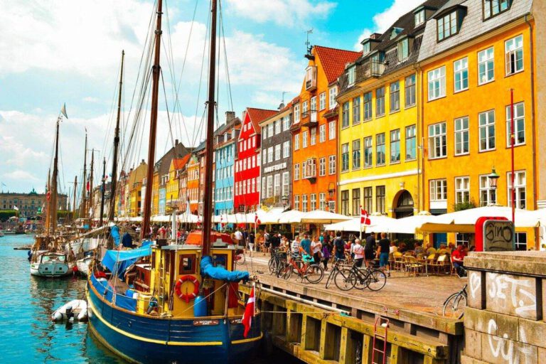 Free COVID-19 tests to travel? Dutch parliament says ‘why not?’