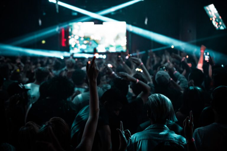 False results and hacking: reopening of Dutch clubs proves to be problematic