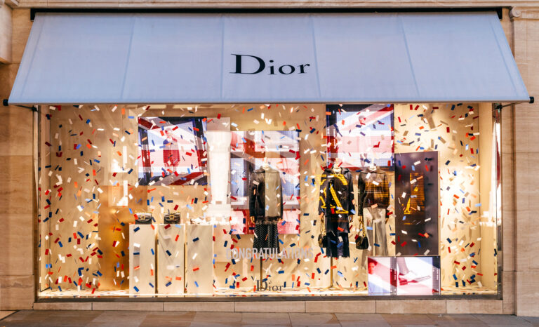 Crazy rich Dutchies: Dior and Armani coming to already overpriced Dam Square