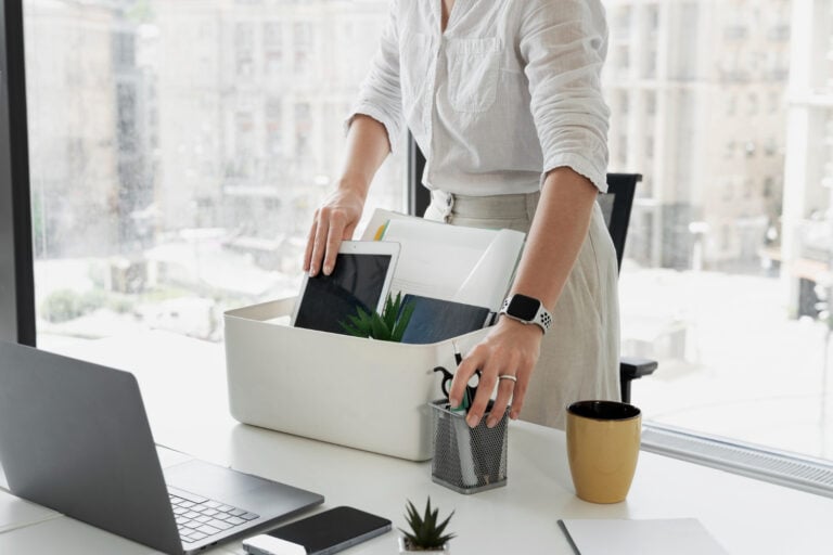 Should you hire a dismissal lawyer in the Netherlands? Here’s 6 times that answer is yes