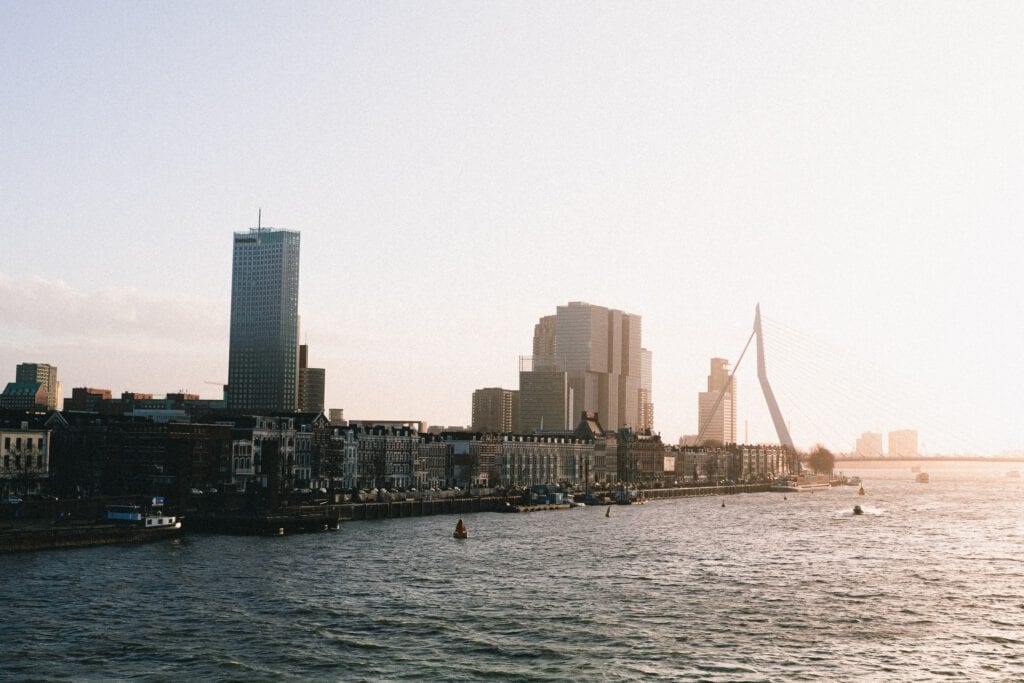 Skyline-of-rotterdam-south