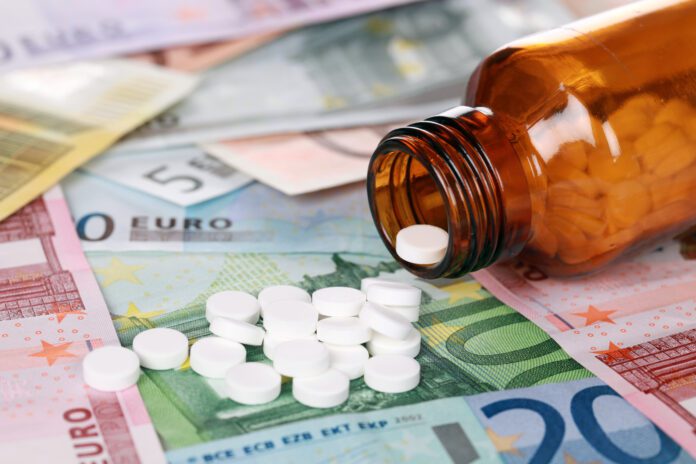 medicine-on-euro-money-bills