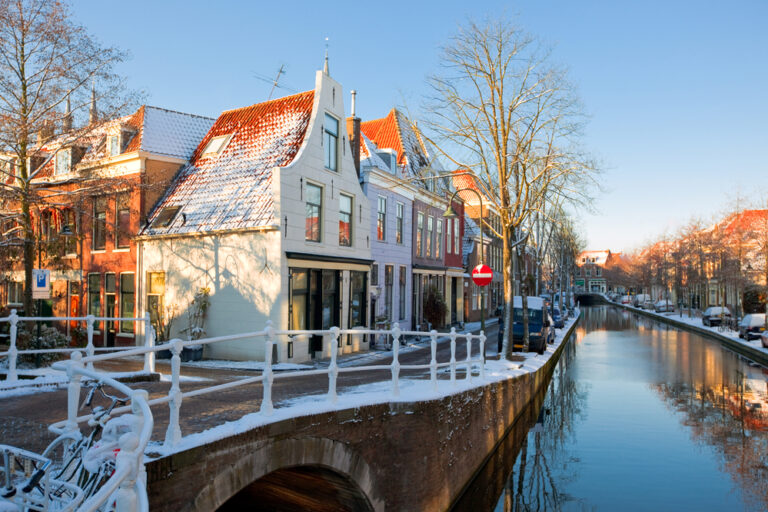 Freezing temperatures and possible snow flurries as Dutch cold snap returns