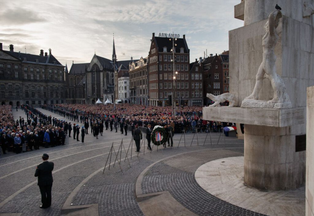 Dutch-rememberance-day-in-the-Dam-square