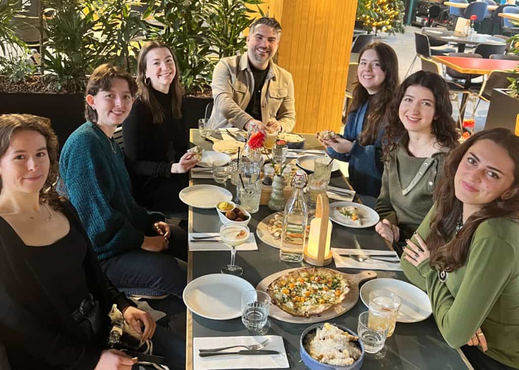 photo-of-dutchreview-team-enjoying-brunch-at-bar-kantoor-in-amsterdam