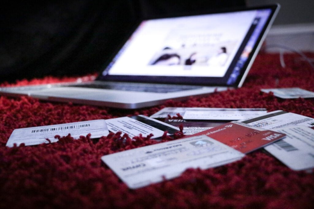Photo-of-laptop-and-credit-cards