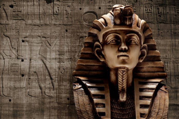 photo-of-egyptian-pharaoh-tutankhamun-statue-museum