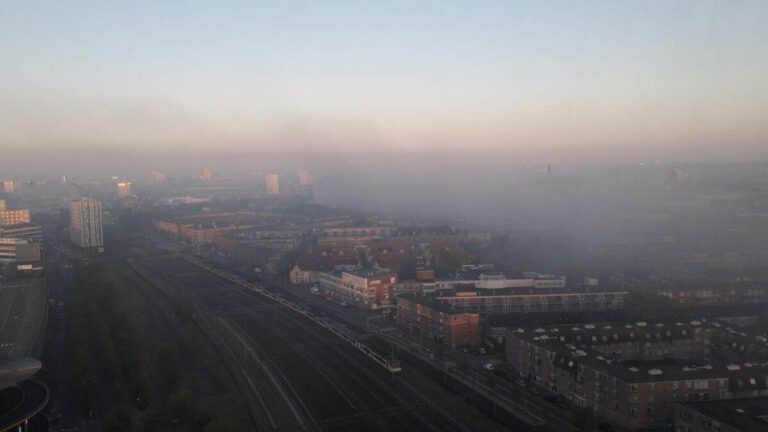 Large fire continues to burn in The Hague: Residents evacuated
