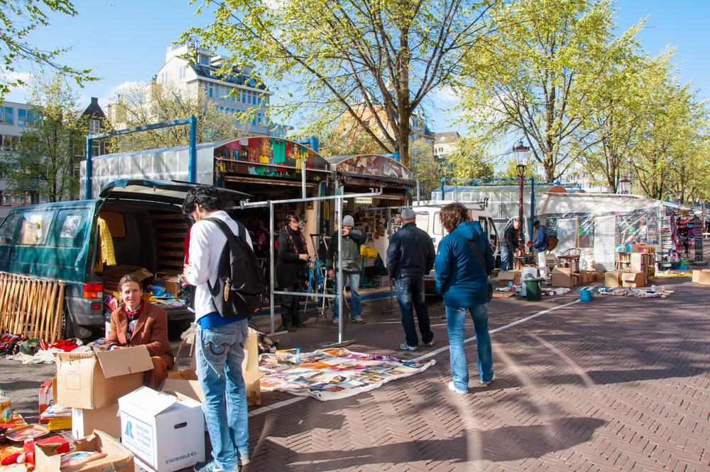 Flea-markets-in-the-Netherlands-on-a-sunny-day